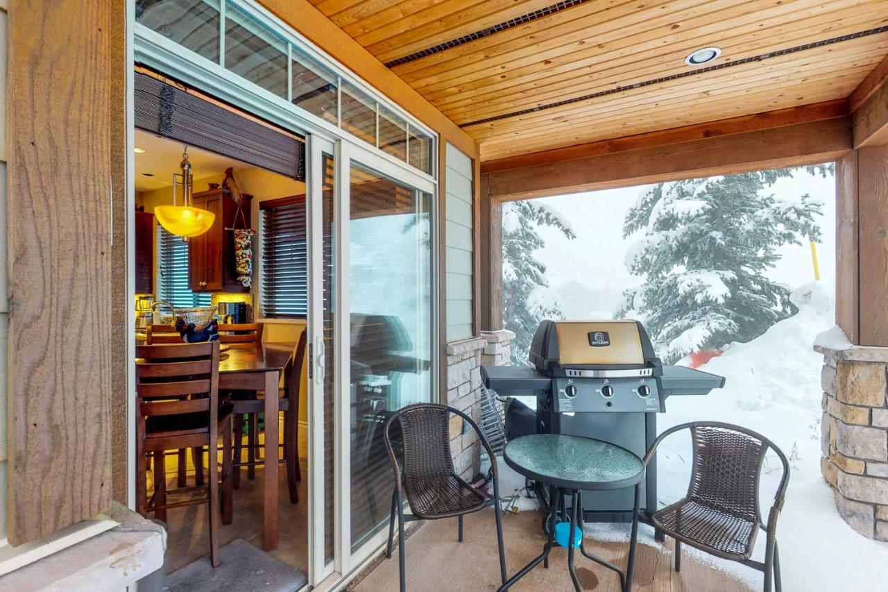 Snowfall Lodge Big White Εξωτερικό φωτογραφία